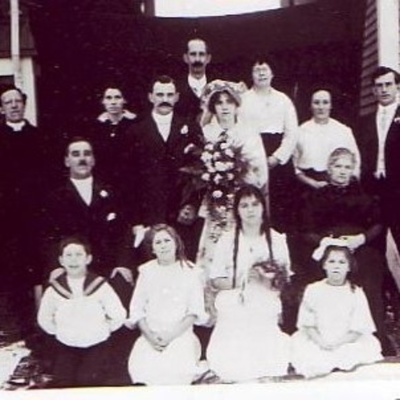 Meet your Posher, Sherry - Picture 5 of 5